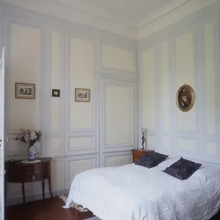 Chateau Rouillon D'allest 3* Chartrettes